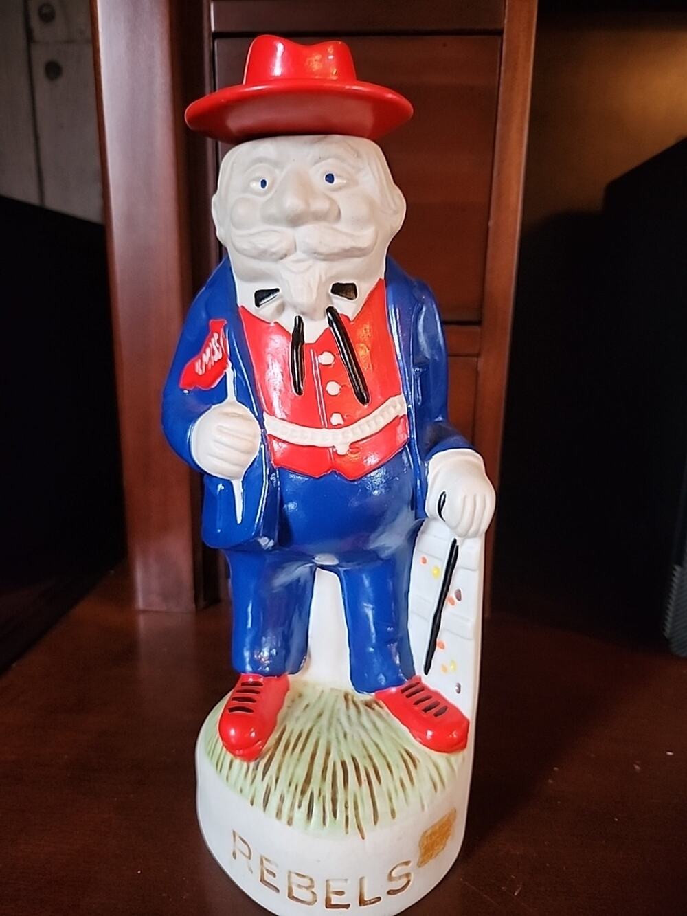 1974 RARE VINTAGE Ole Miss Rebels 12” McCormick Colonel Rebel Whiskey Decanter